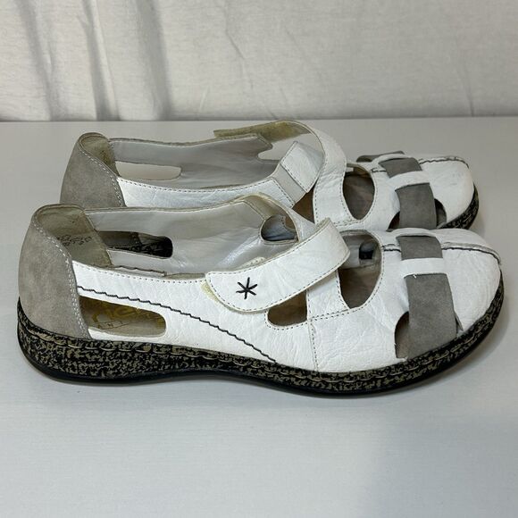 Rieker Comfort Closed Toe Flats Sandals Leather White Gray Size 40 EU 9.5 US - Picture 1 of 7